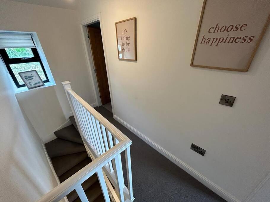 Вилла Caernarfon Modern Townhouse Snowdonia Экстерьер фото